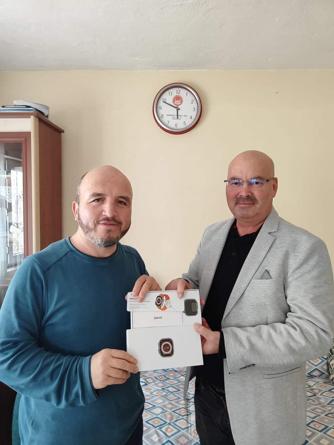 AKILLI SAAT HEDİYELERİMİZ ÜYELERİMİZE ULAŞTIRIYORUZ.