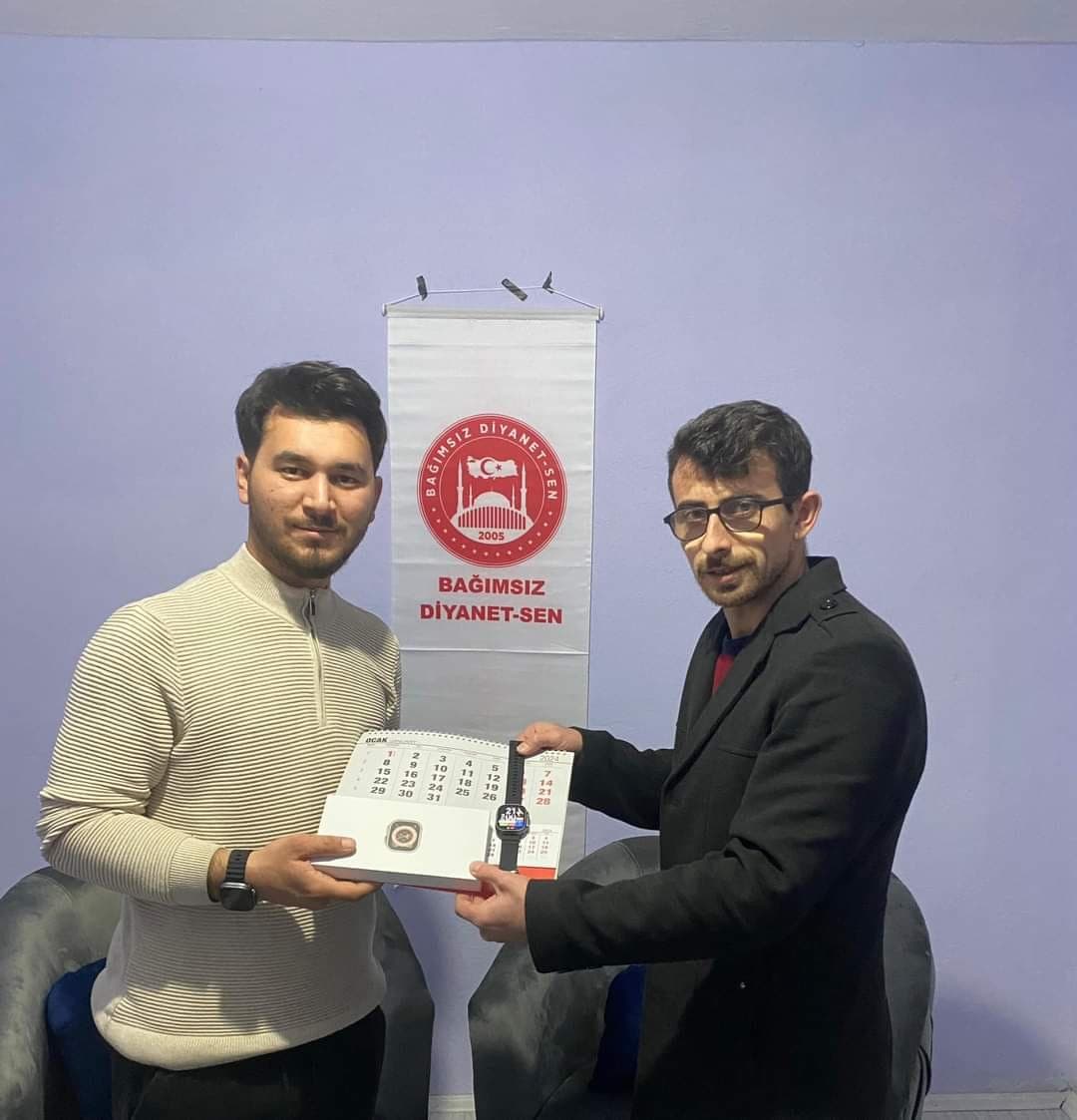 AKILLI SAAT HEDİYELERİMİZ ÜYELERİMİZE ULAŞTIRIYORUZ.